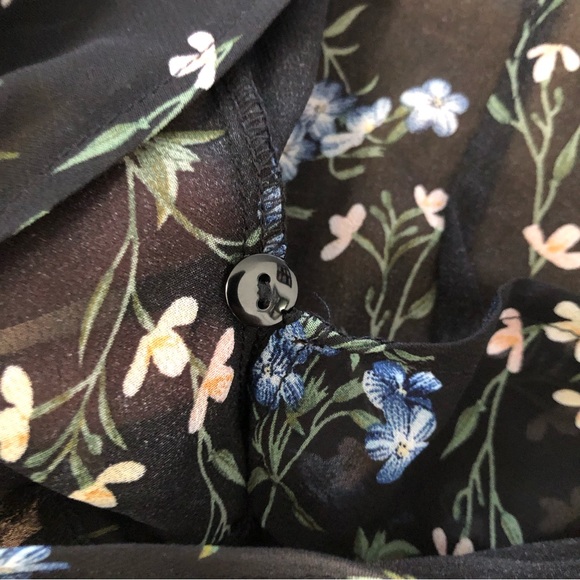 Boohoo WOVEN FLORAL PUFF SLEEVE WRAP BLOUSE SZ 6 - Picture 11 of 14